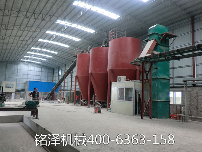 廣東灰砂制磚機(jī)客戶現(xiàn)場(chǎng)